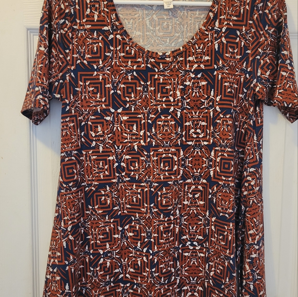 LuLaRoe  tee